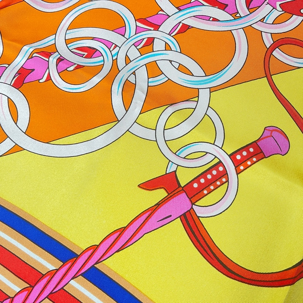 Hermes 35 inch silk twill scarf brand new never worn